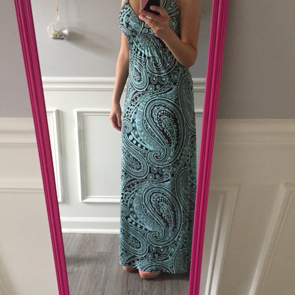 Dress - Picture 3 of 4